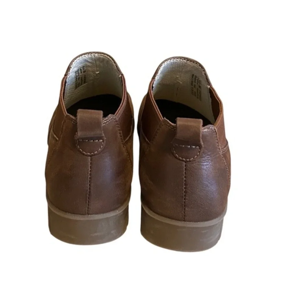 Dansko step into